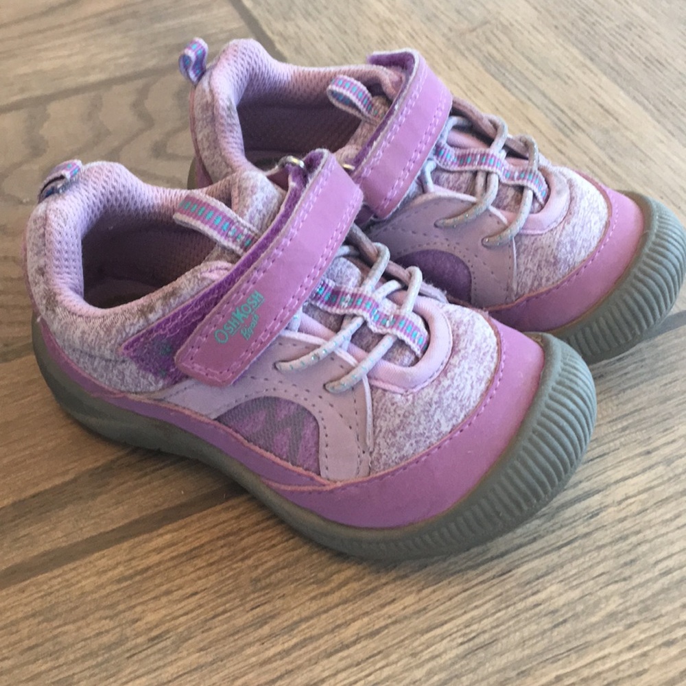 Oshkosh Bgosh toddler girls shoes size 6